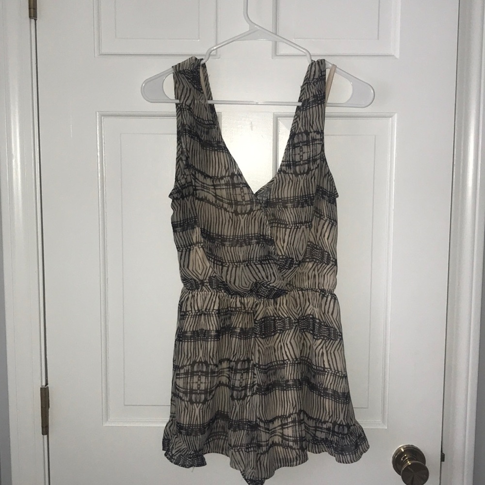 Cute v-neck romper